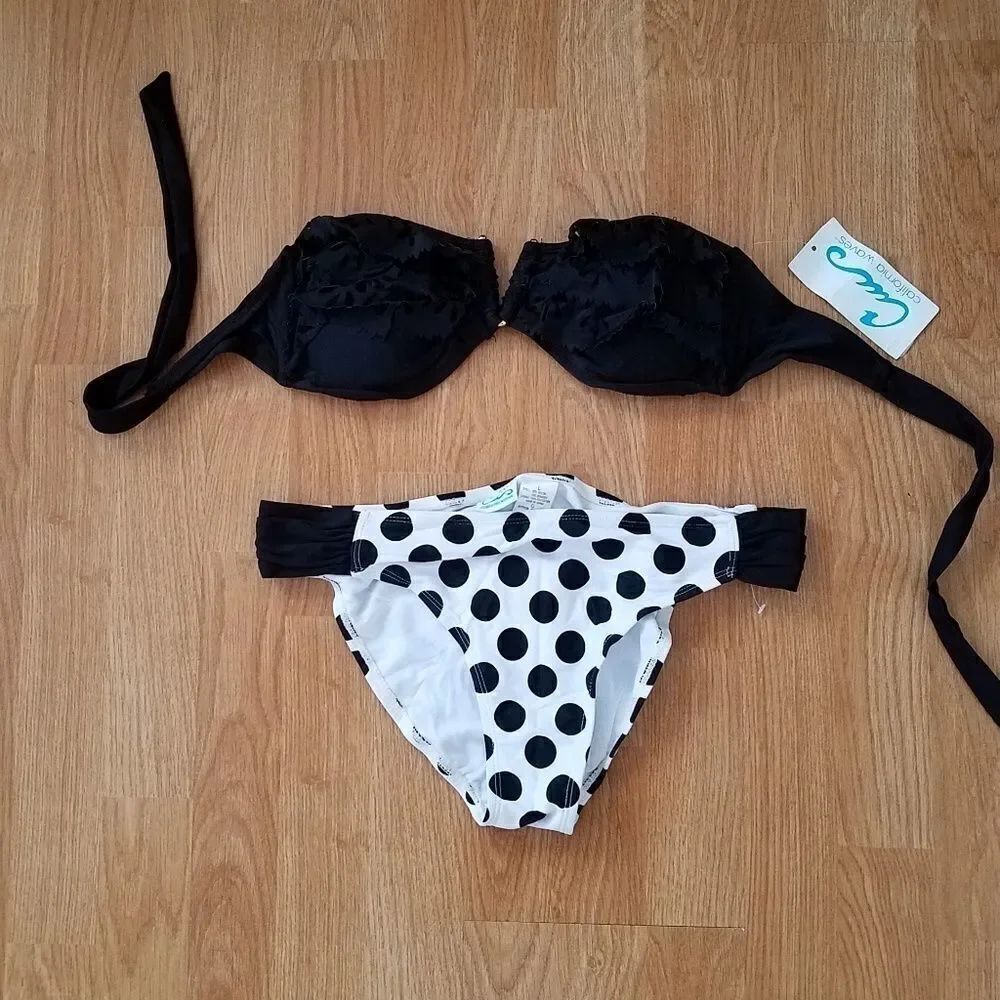 California Waves NWT Laser Cut Bikini sz Large